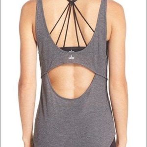 ~🎉HP🎉~ ALO YOGA Ribbed Tank